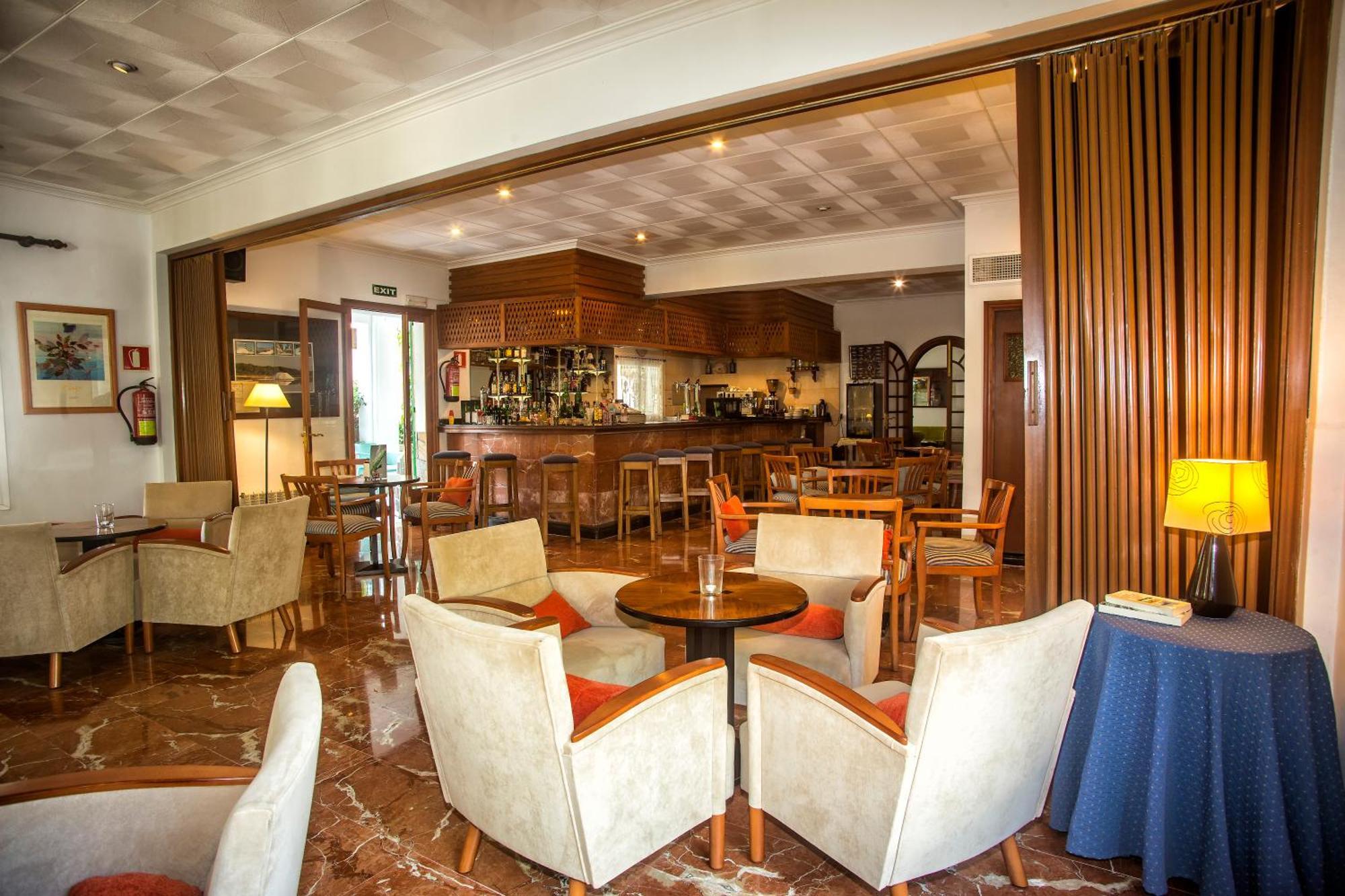 Hotel Martorell By Mhr 科洛尼亚圣霍尔迪 外观 照片